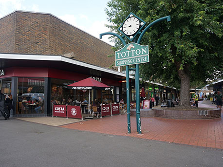 Totton Shopping Centre, Commercial Road, Totton